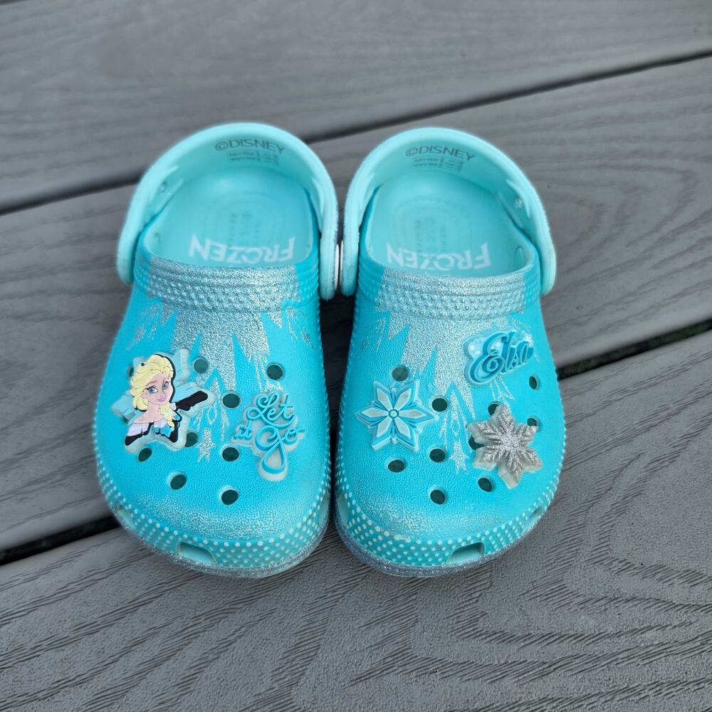 Crocs Disney Frozen Girls slip on Clogs Green, Size C7